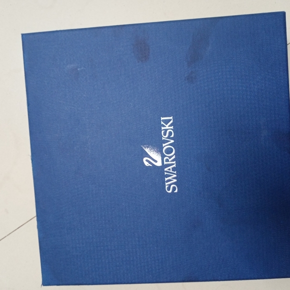 Brand new Swarovski neck set - Picture 6 of 7